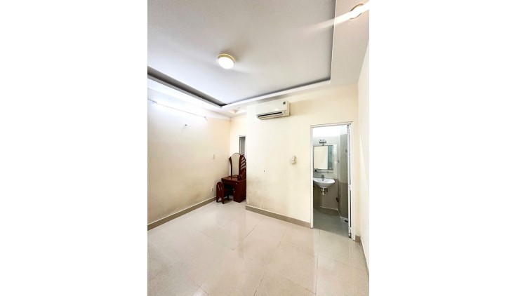 HÀNG CỰC HIỂM, NHÀ 3 TẦNG, SÁT MẶT TIỀN NGUYỄN VĂN ĐẬU P5 BÌNH THẠNH CHỈ HƠN 6 TỎI, NỢ HẬU TÀI LỘC,  Ô TÔ ĐỖ CỬA, SHR